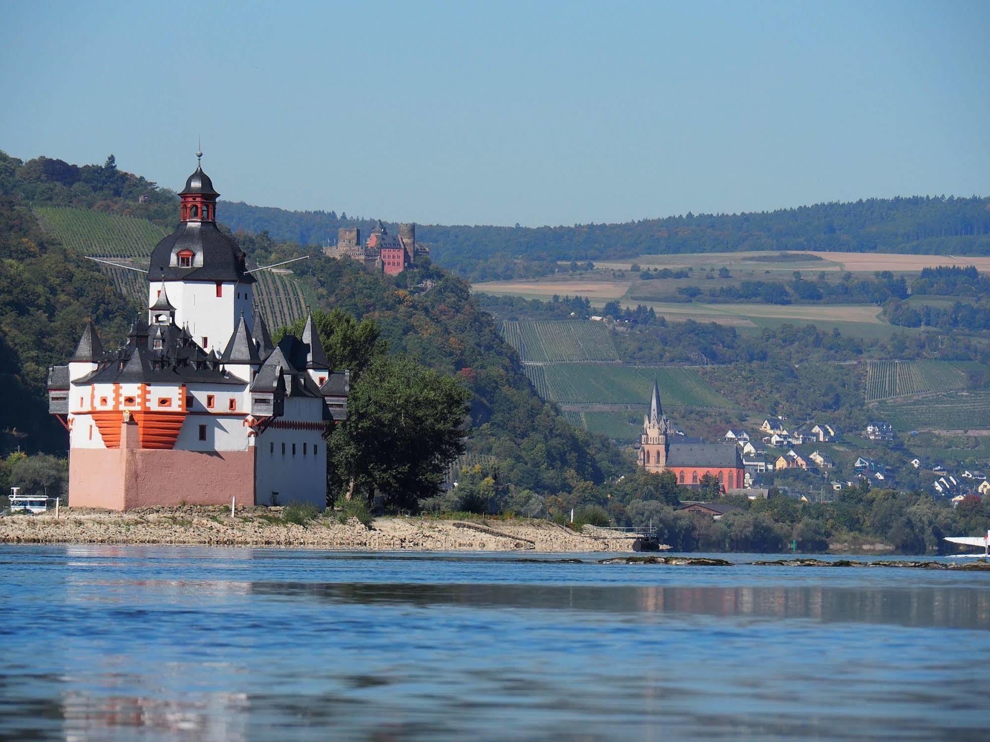 Gasthaus Weingut Stahl Обервезель Экстерьер фото